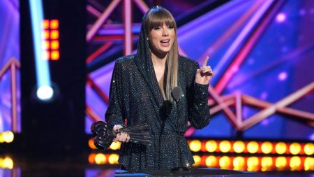 Apply Taylor Swift’s Remarkable Storytelling Skills To Speeches And Presentations